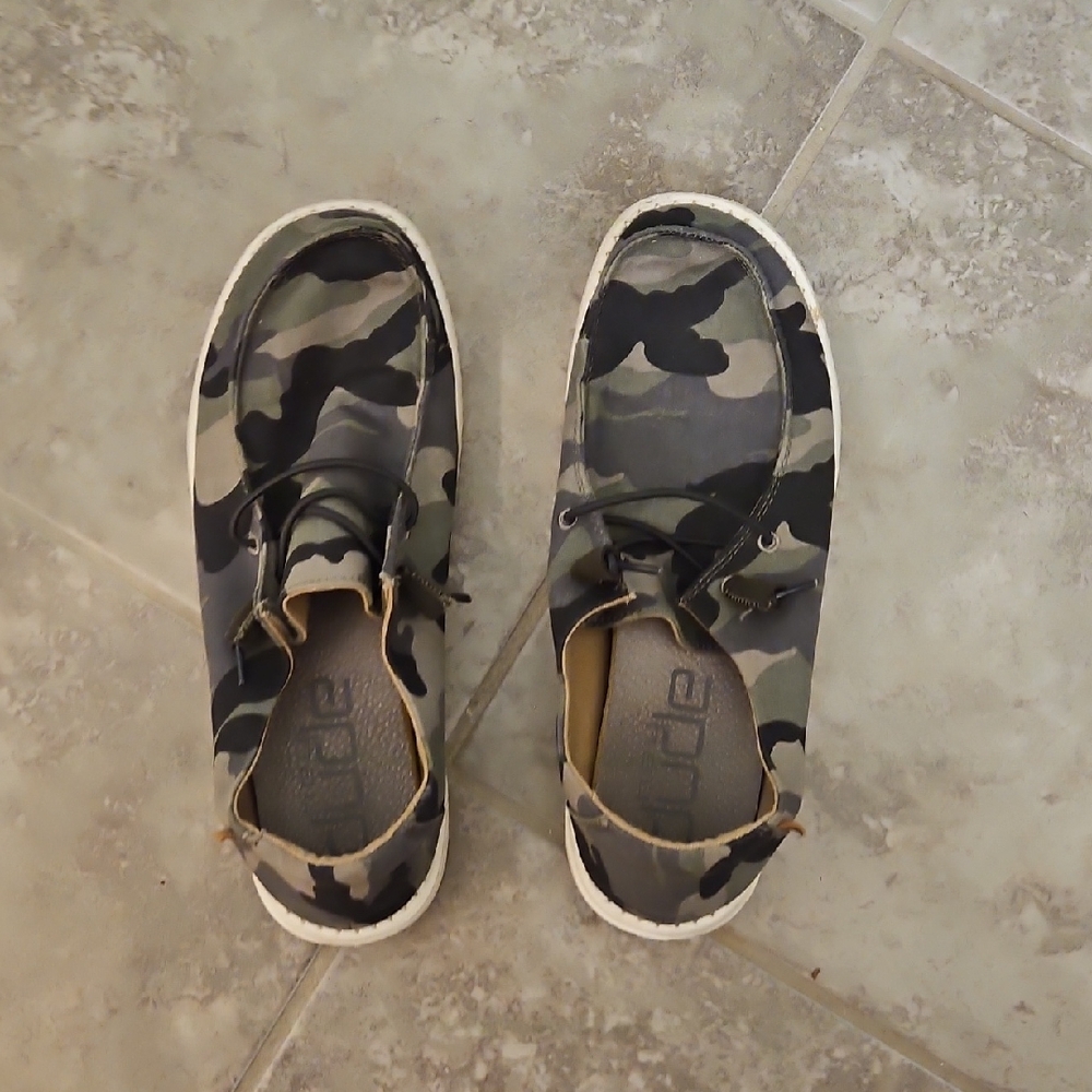 Hey Dude Wendy Camouflage Womens Sneakers